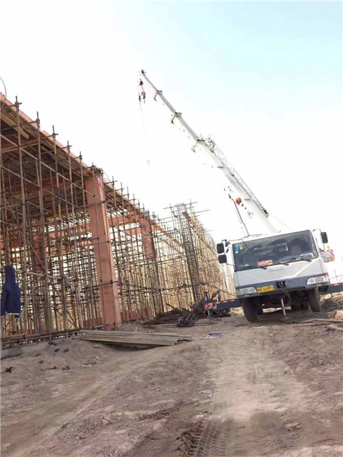 兴宁区25 吨、50 吨吊车怎么选？多大重量 / 半径适合对应车型？