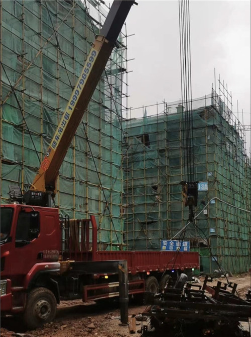 兴宁区“慢工细活”—— 吊车的 “微动控制” 技术