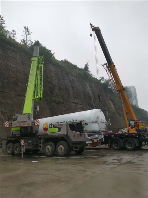 兴宁区“不怕风雨冻”—— 吊车的 “恶劣环境适应” 技术